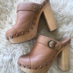 Jeffrey Campbell Clogs • Charlie-C Woodies